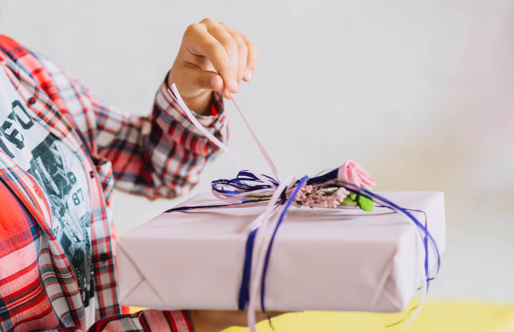 gift packaging services