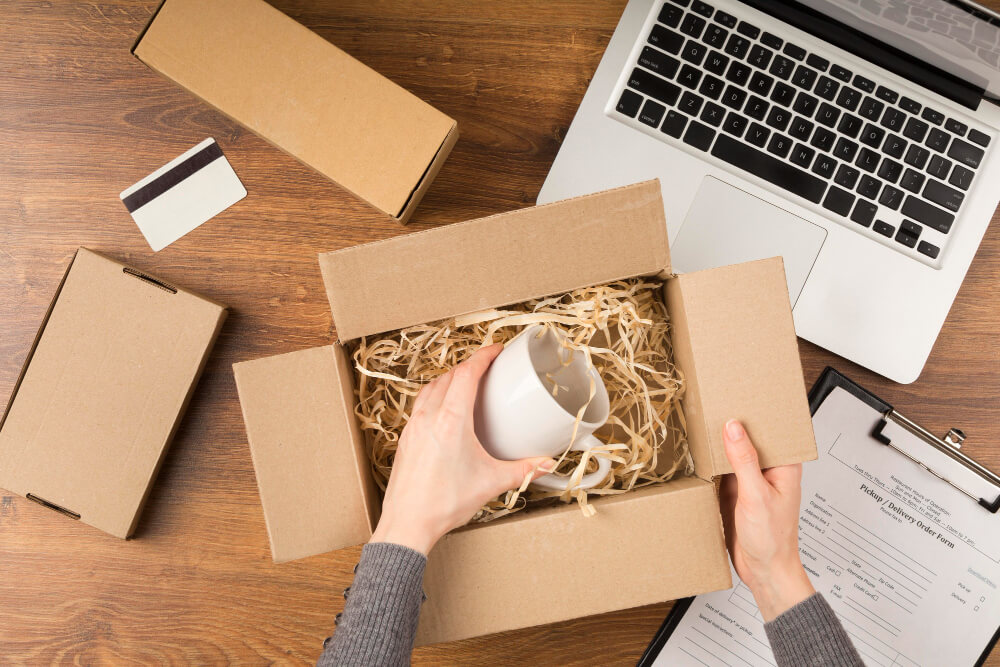 reusable packaging for e-commerce subscription products